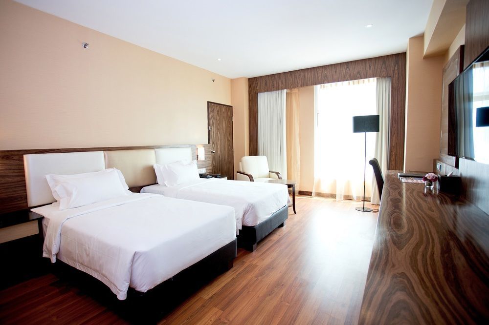 Vouk Hotel Suites, Penang George Town Eksteriør billede