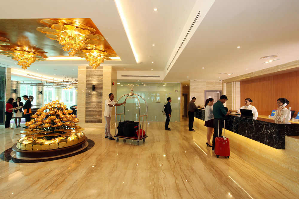 Vouk Hotel Suites, Penang George Town Eksteriør billede
