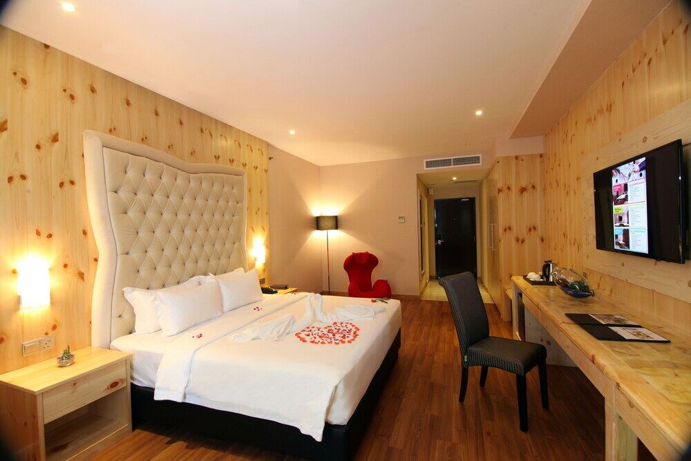 Vouk Hotel Suites, Penang George Town Eksteriør billede